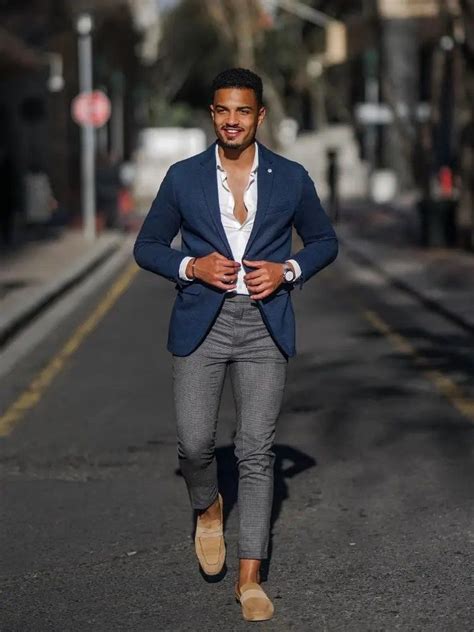 casual navy blue blazer combination